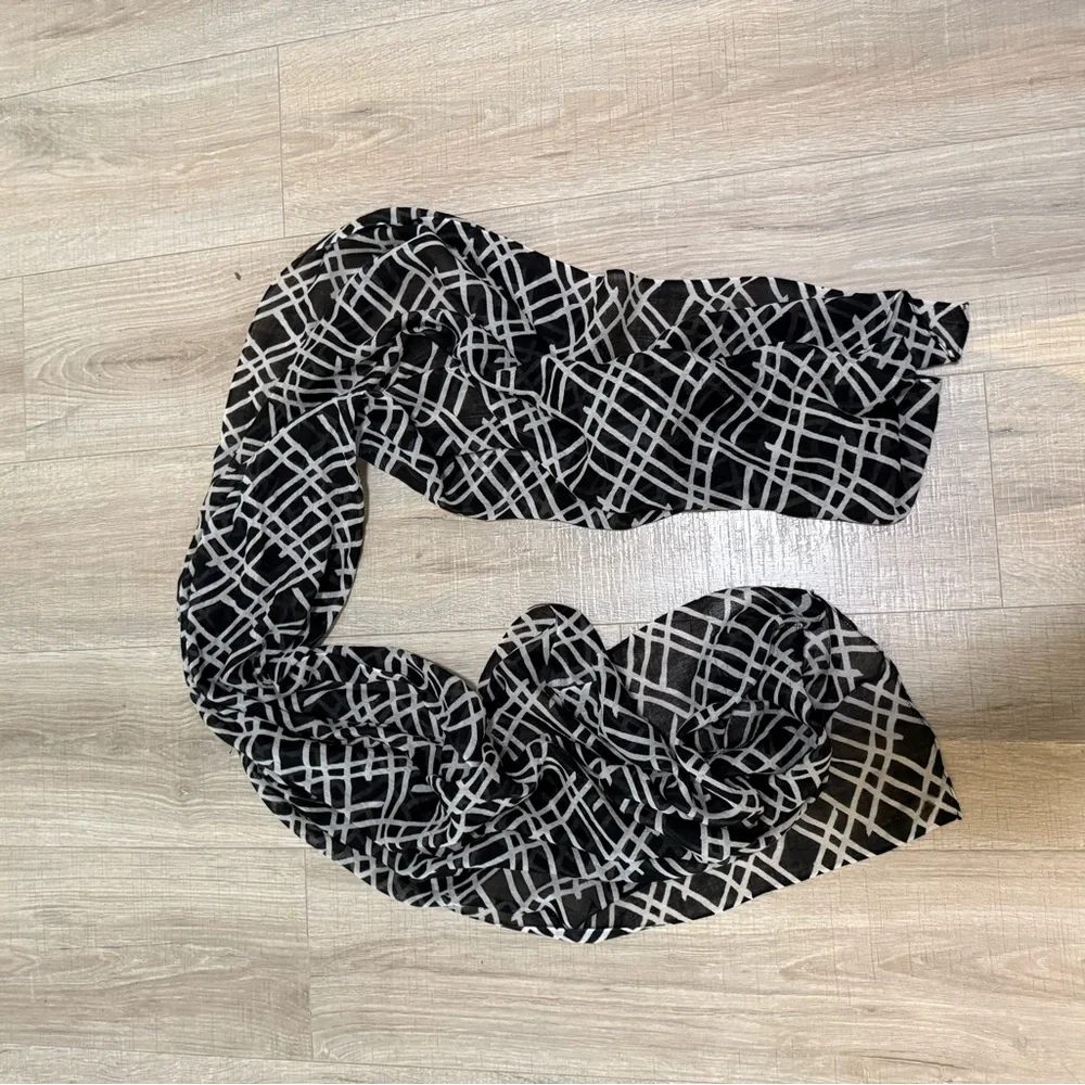 Black White Sheer Geometric Print Scarf Lightweight Wrap Shawl